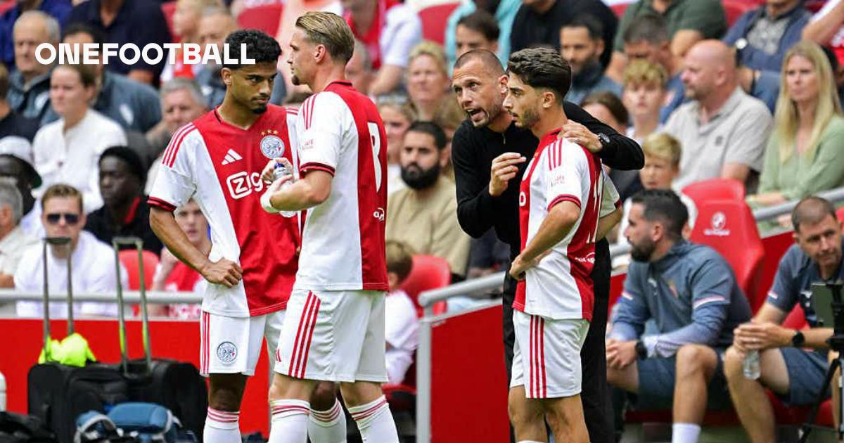 Ajax Steals Late Draw Against Monaco