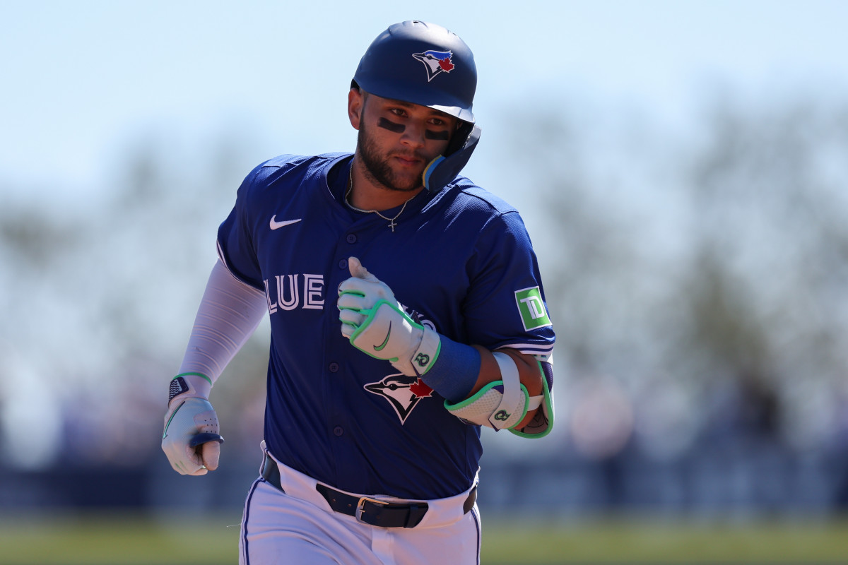 Bo Bichette's Future: Contract Decision Looms