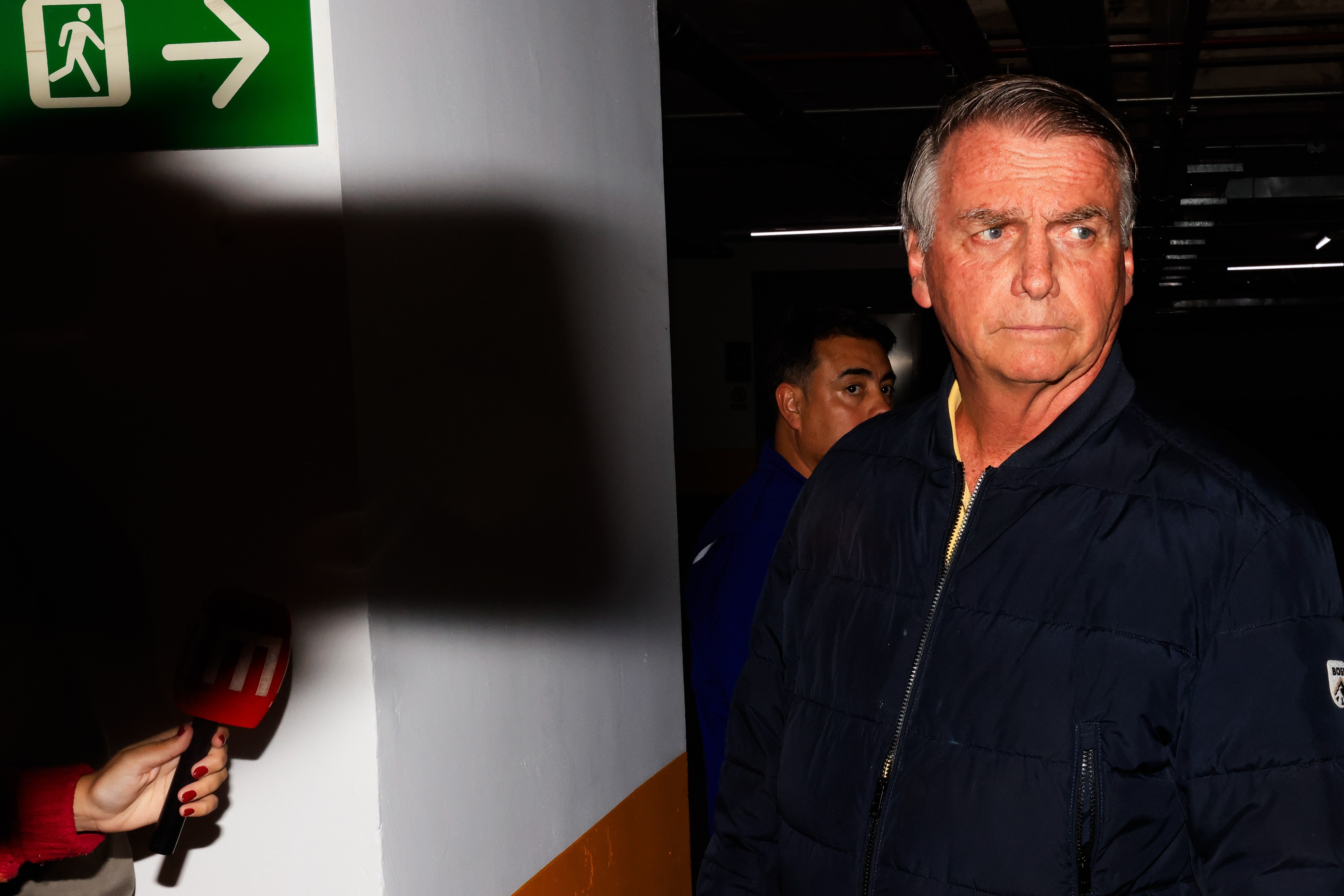 Bolsonaro's House Arrest: Moraes' Decision Explained
