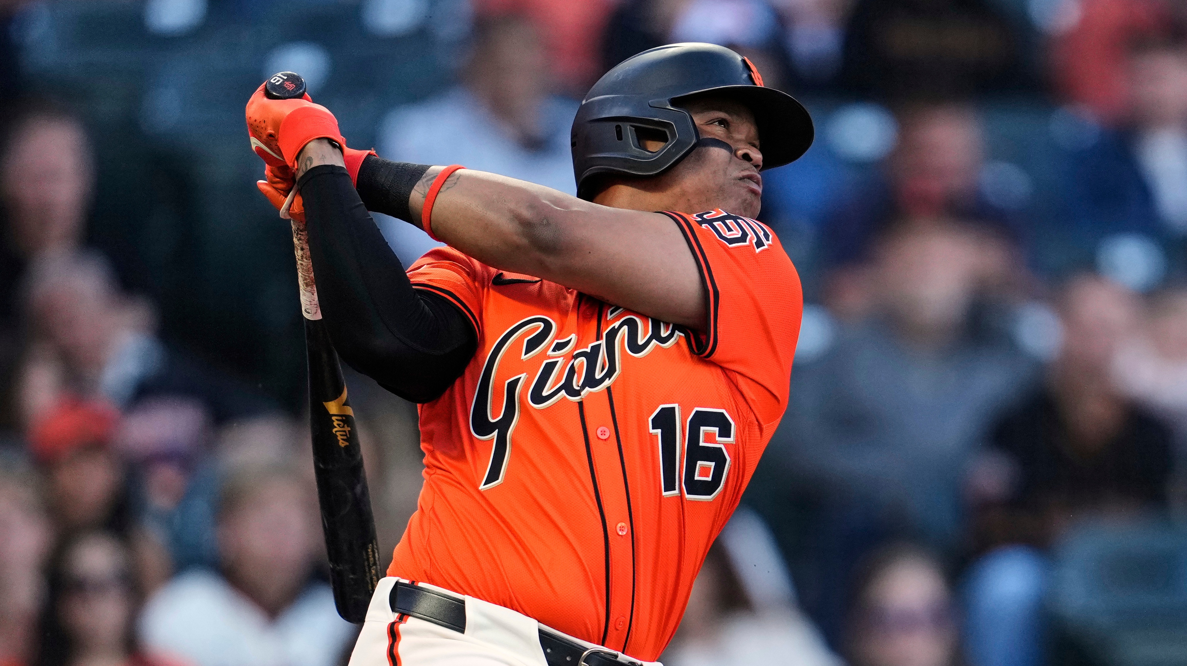 Devers' Homer Fuels Giants' Shutout Win