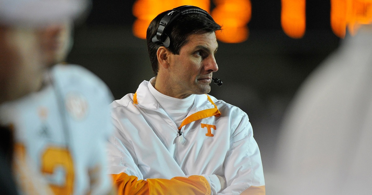 Dooley's Senate Bid: Ex-Coach Enters Georgia Race
