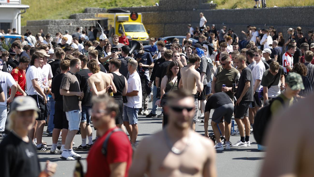 Emskirchen Protest: Thousands Rally Against YouTuber Drachenlord