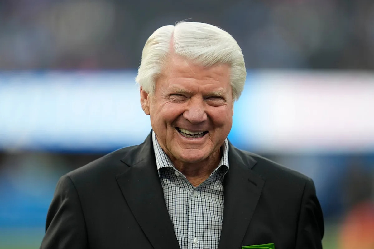 Fox Sports: New Super Bowl Champion Replaces Jimmy Johnson
