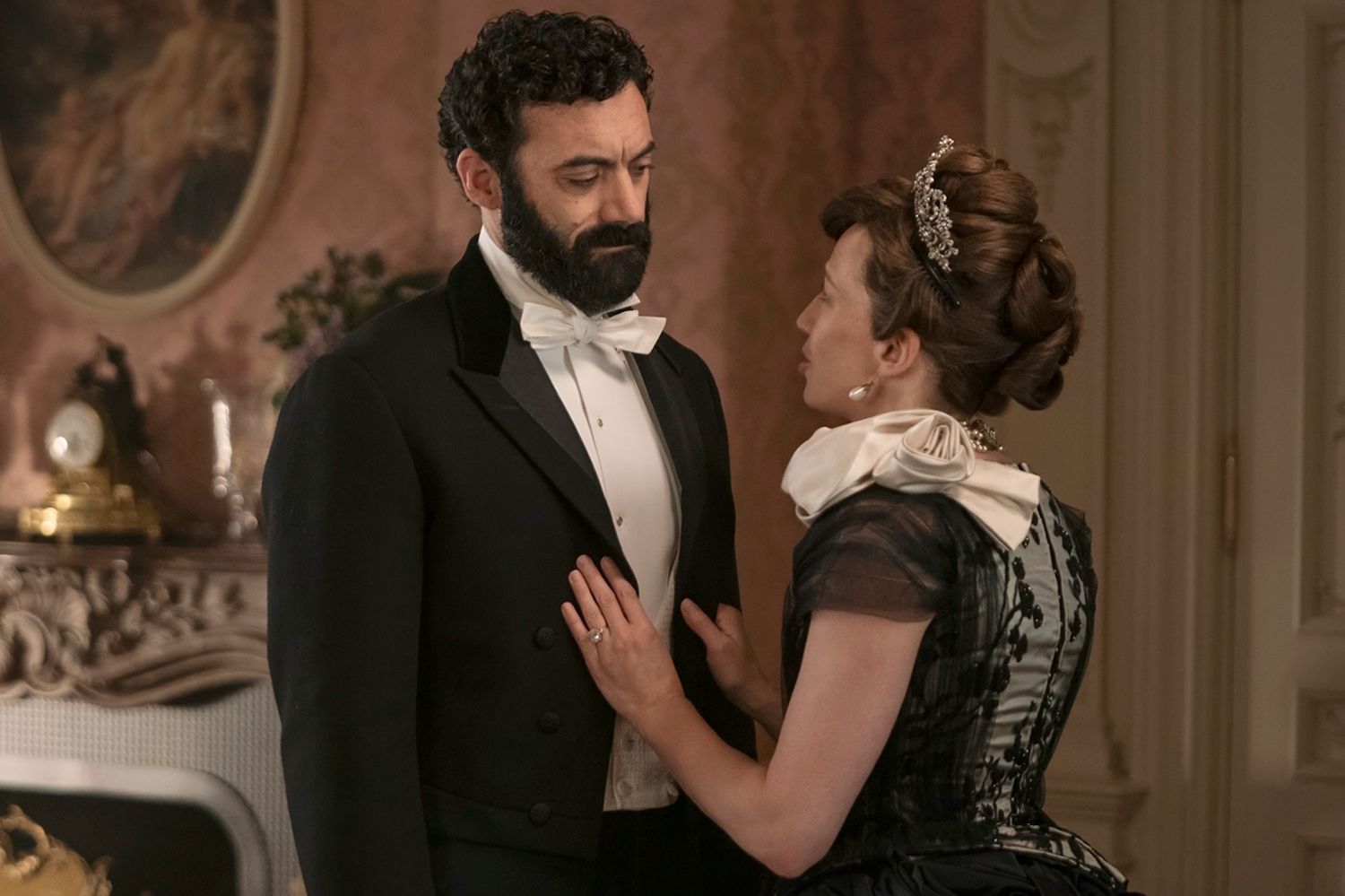 Gilded Age Finale: Russell's Marriage Crumbles