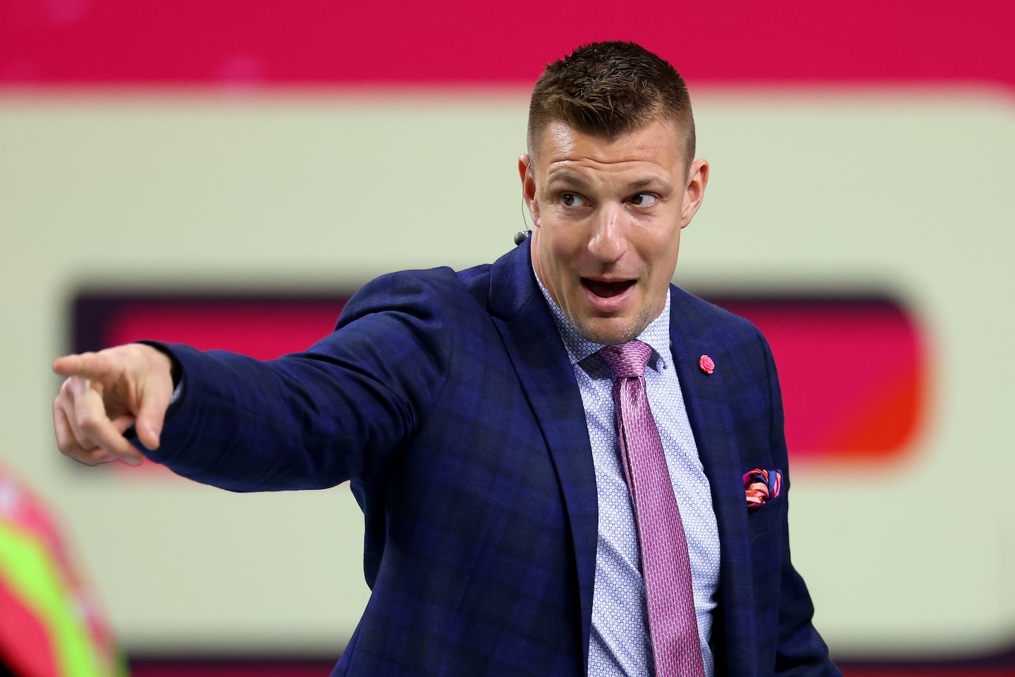 ## Gronkowski's New Role On Fox NFL Sunday: A Step-by-Step Look