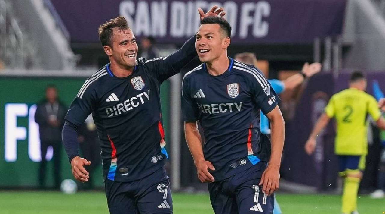 Lozano's Emotional Return: Facing His Ex-Team