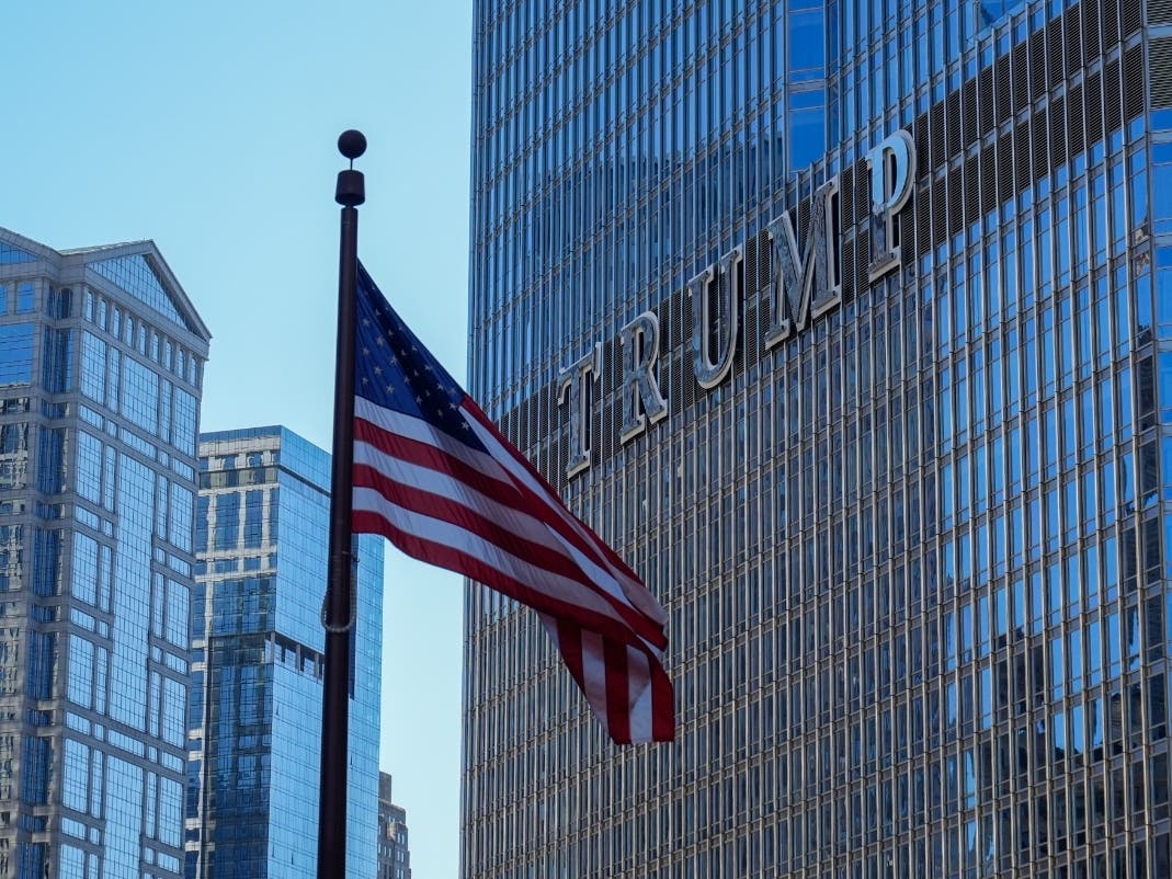 Man Falls To Death From Trump Tower