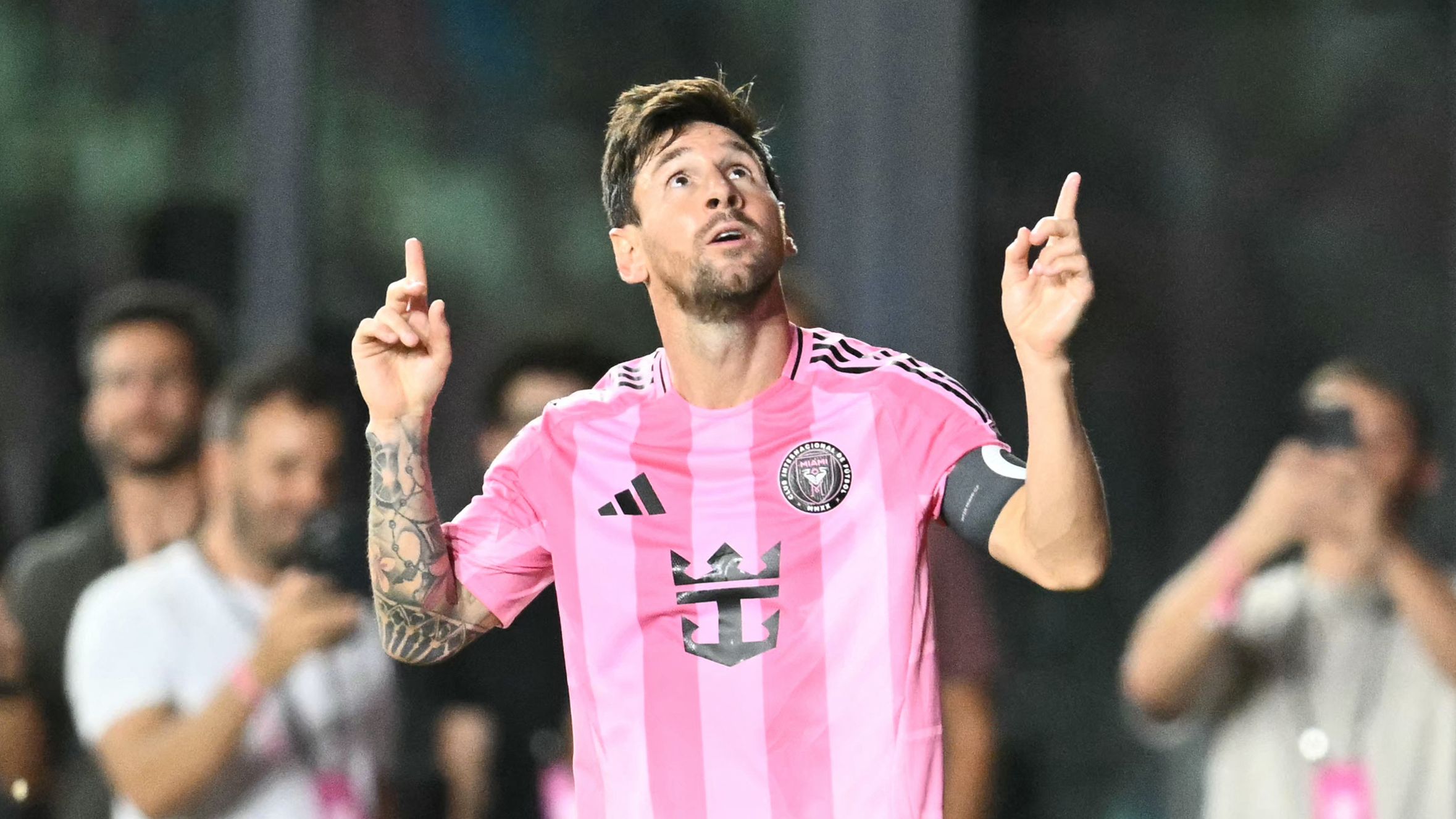 Messi's Discomfort: Mascherano Downplays Injury