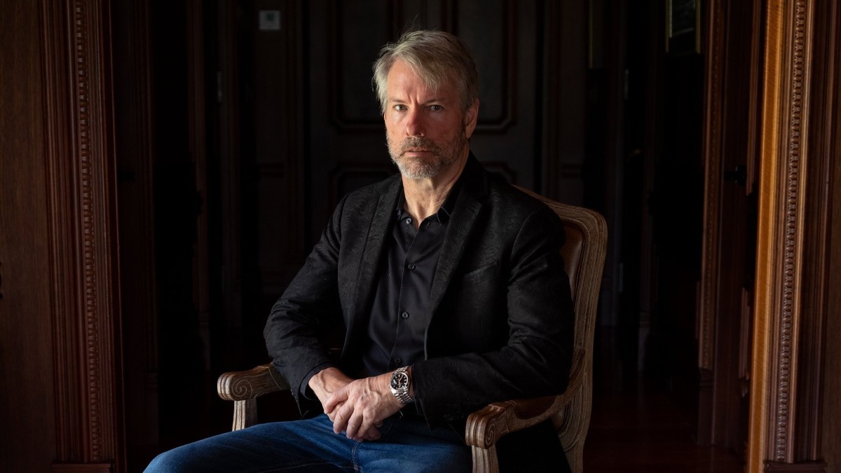 Michael Saylor's Massive Bitcoin Buy: Market Dip Analysis