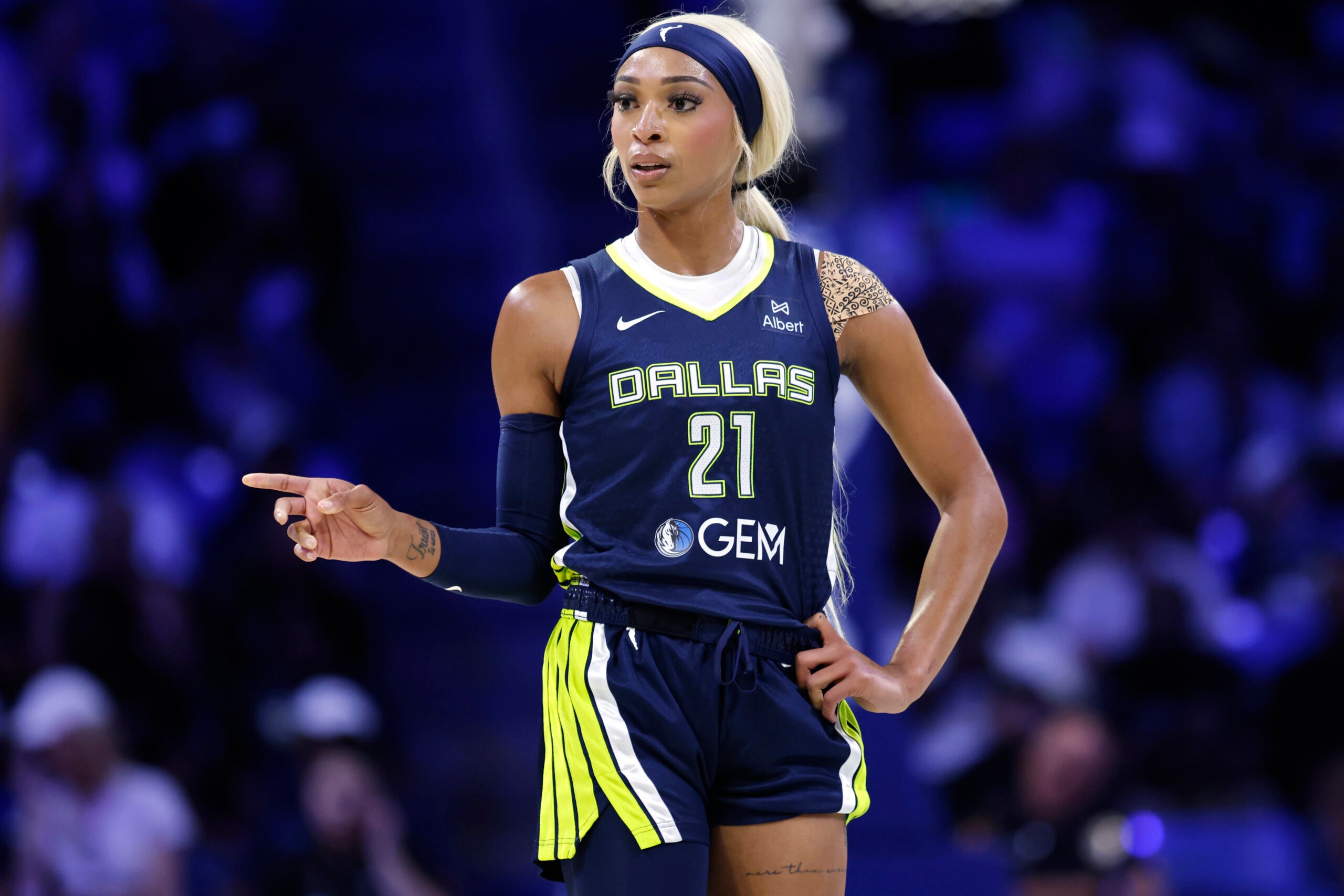 Minnesota Lynx Adds Guard Carrington