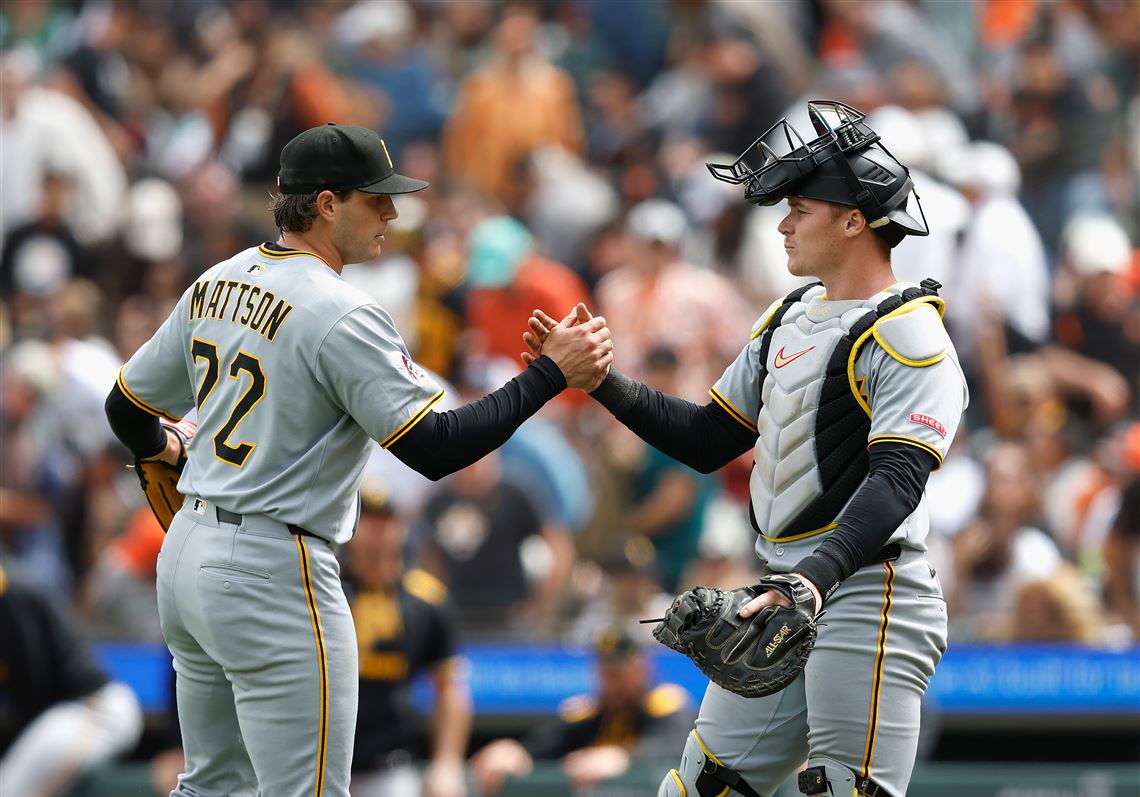 Pirates Sweep Giants: Burrows, Mattson Shine