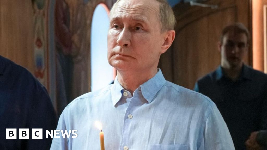 Putin Defies Trump's Ukraine Ultimatum
