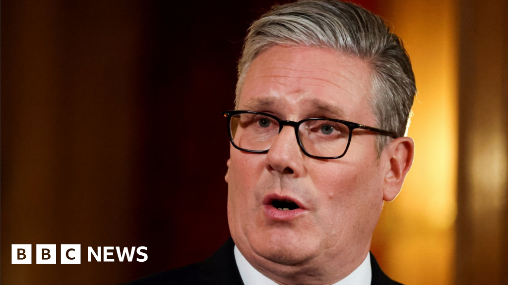 Starmer's Palestine Stance: Legal Risks?