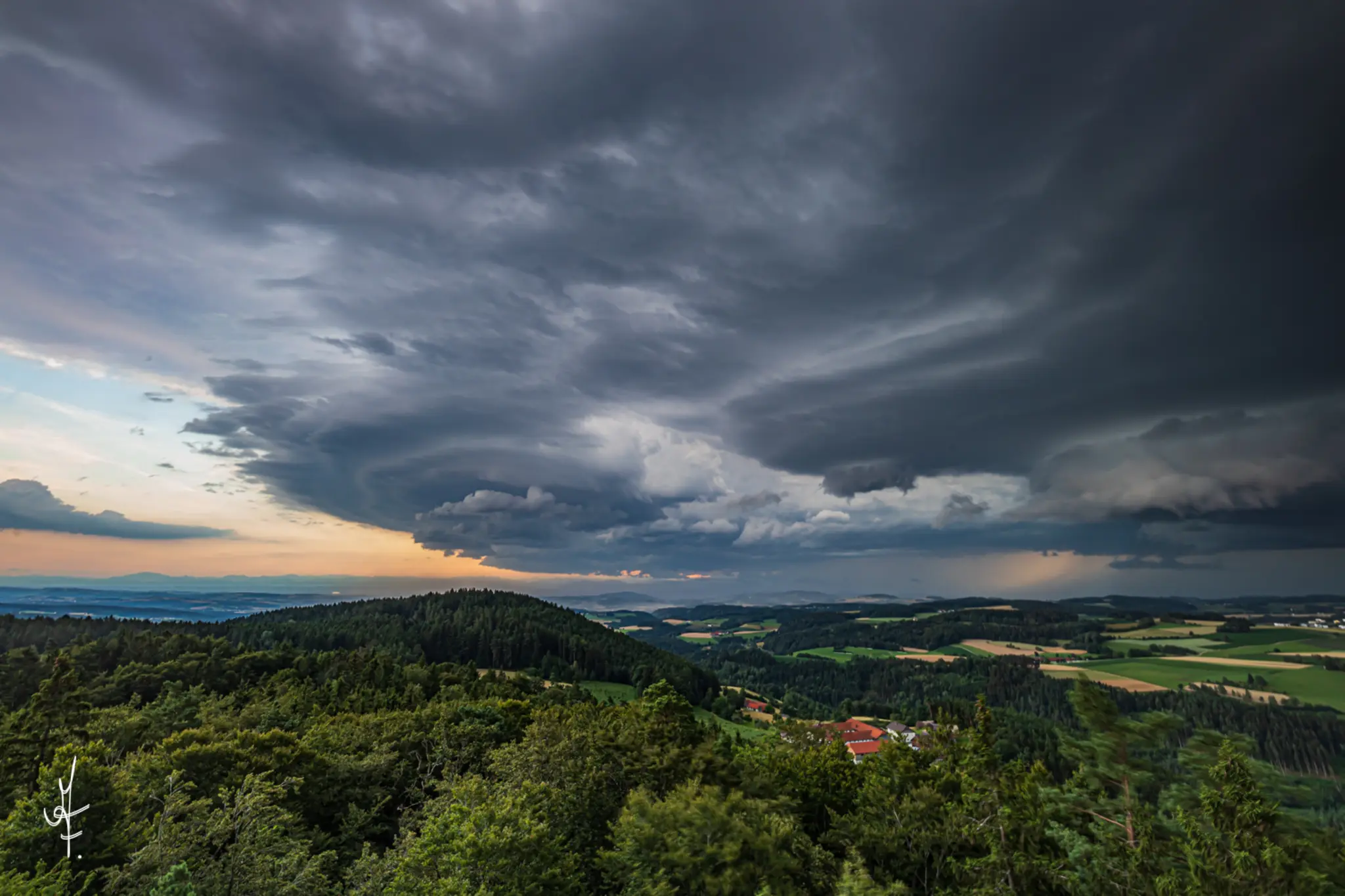 Steiermark Weather Alert: Thunderstorms, Heavy Rain, Hail