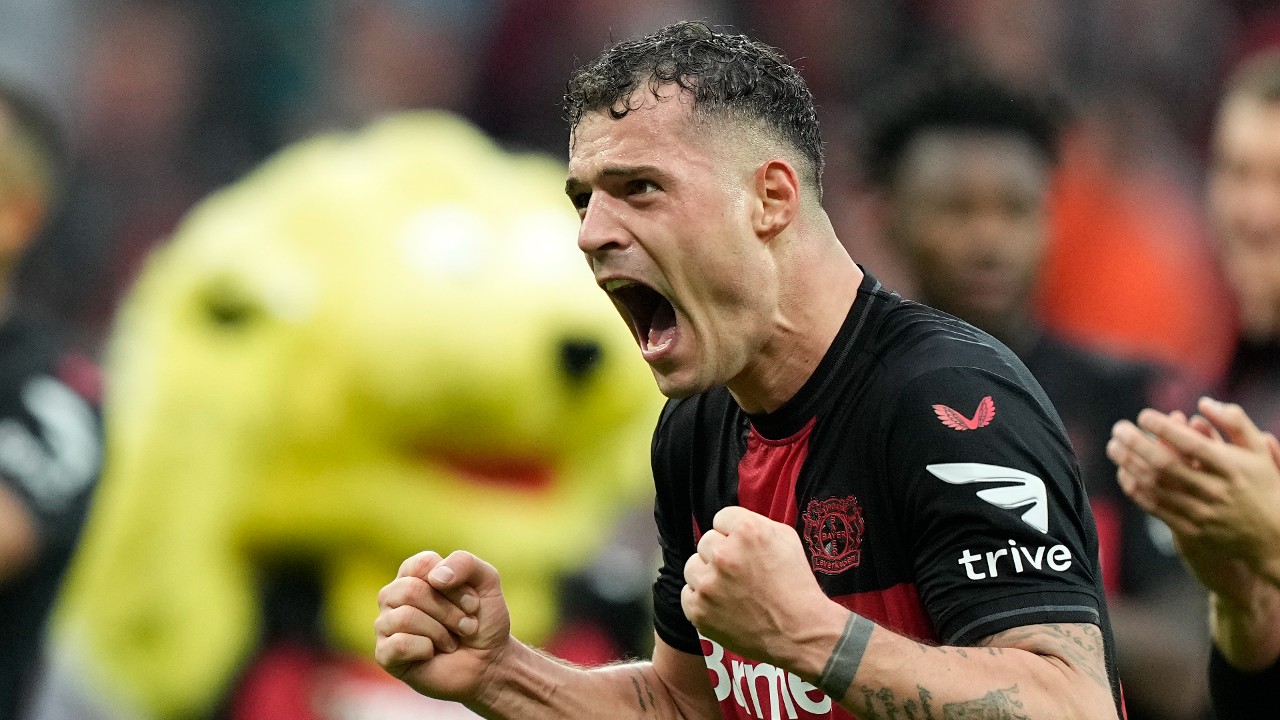 Sunderland Snaps Up Xhaka: Arsenal Legend Joins