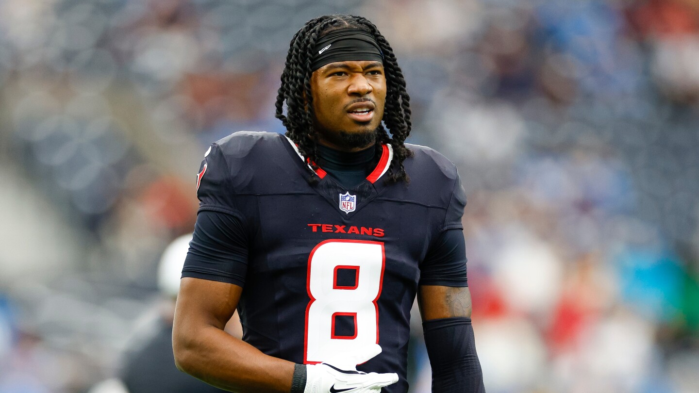 Texans Trade Metchie: Eagles Acquire Wide Receiver