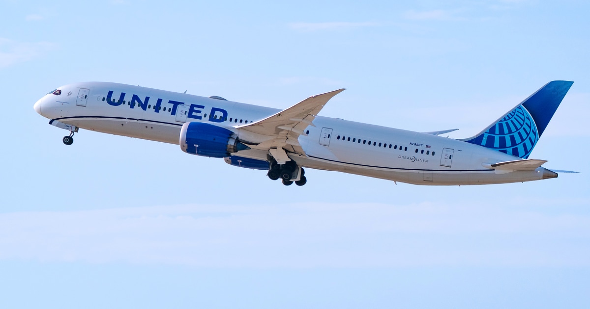 United Flight Mayday: Engine Failure After DC Takeoff